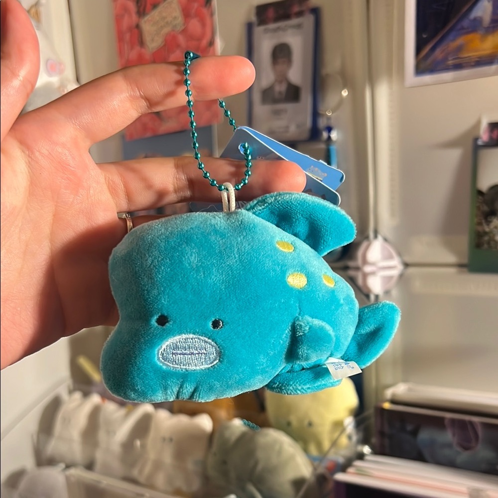 Whale Keychain Yell Plush Keychain (aquarium collection)
